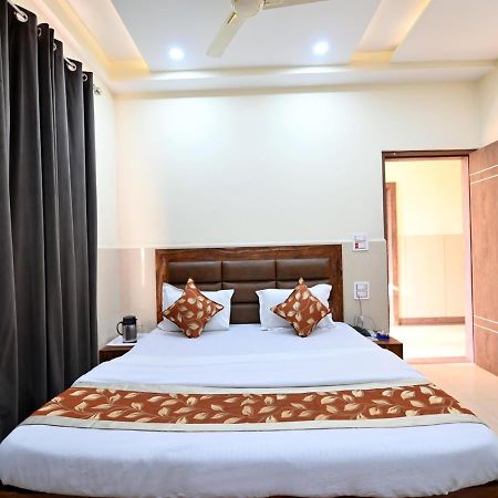 Royal Inn Jammu Esterno foto