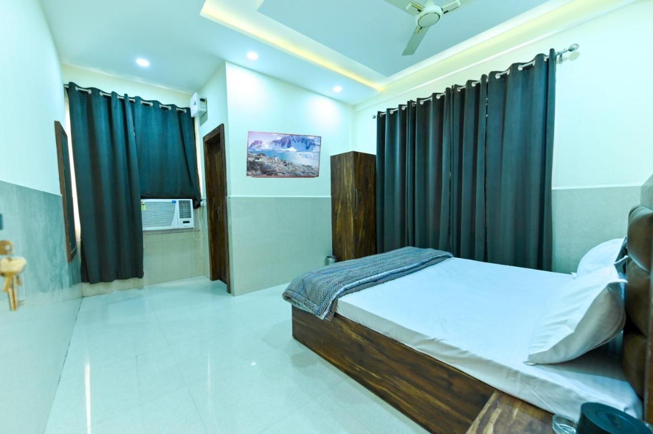 Royal Inn Jammu Esterno foto